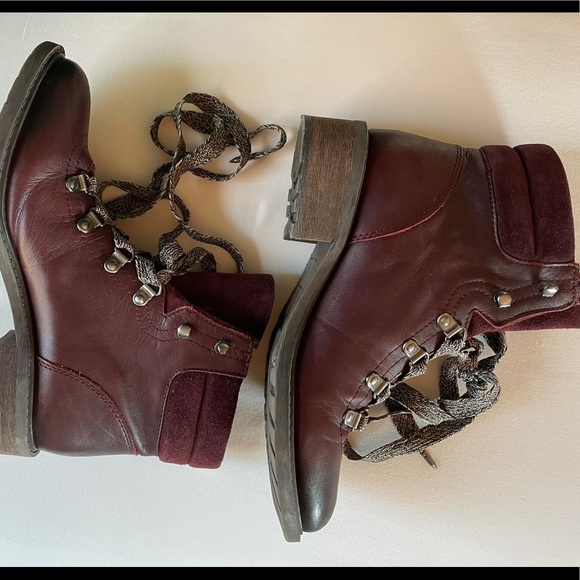 Sam Edelman Darrah Hiking Boots - Picture 11 of 16